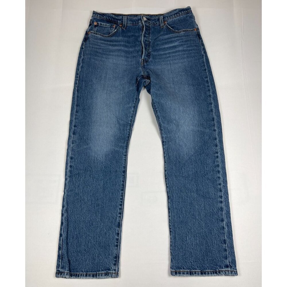 Levi's 501 Men's Medium 35x29 Wash Original Fit Straight Leg Blue Denim Jeans